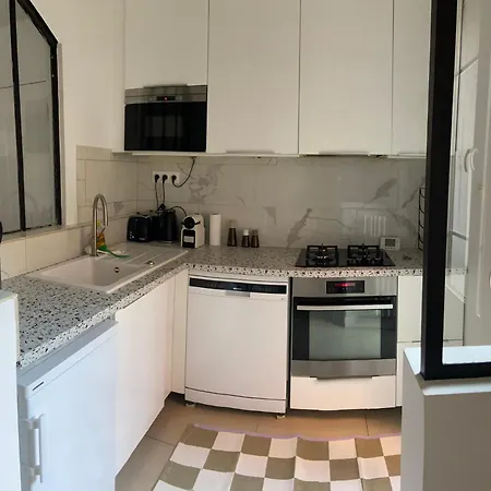 بيت للعطل Maison Paris La Defense *